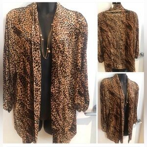 3/$25 TANJAY L, 12L- 14W FIT ANIMAL PRINT VELVETY CARDI